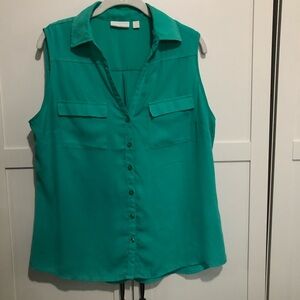 Sleeveless light green Button-Up Blouse